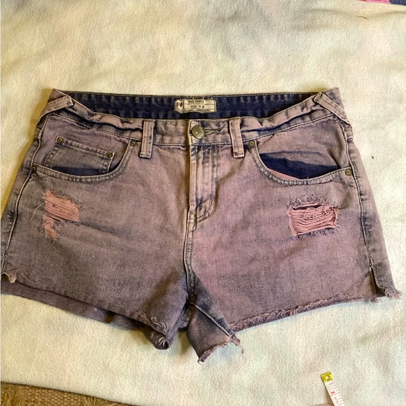 Free People WOMENS pink wash denim distressed shorts Sz. 29 - Picture 1 of 9